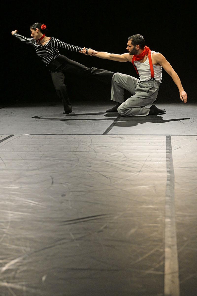 Liebesgeflechte Nowhere, now here.